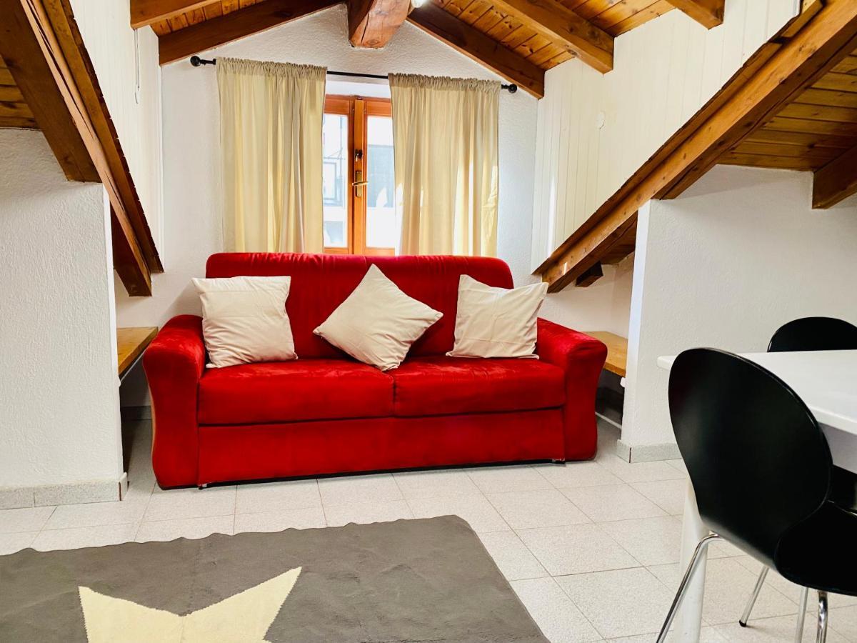 Casa Dei Leoni Lejlighed Aosta Eksteriør billede