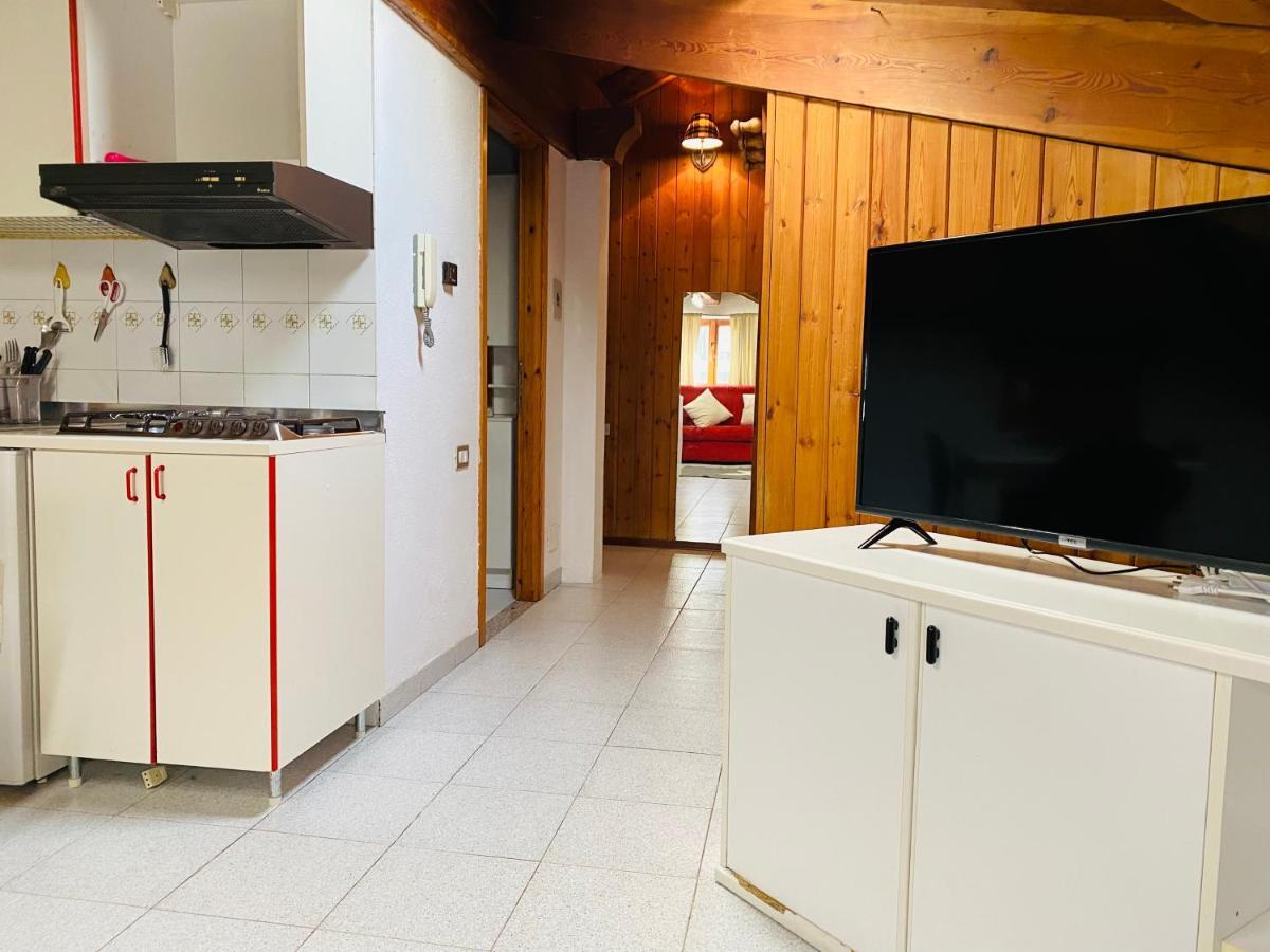Casa Dei Leoni Lejlighed Aosta Eksteriør billede