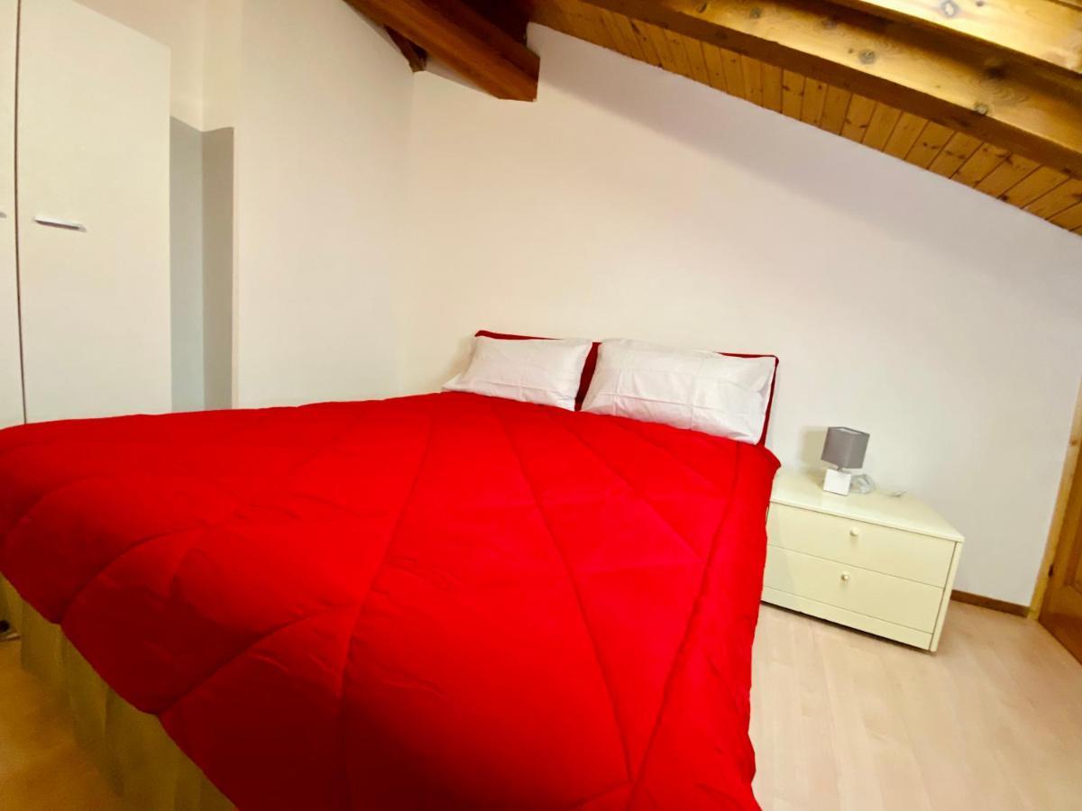 Casa Dei Leoni Lejlighed Aosta Eksteriør billede